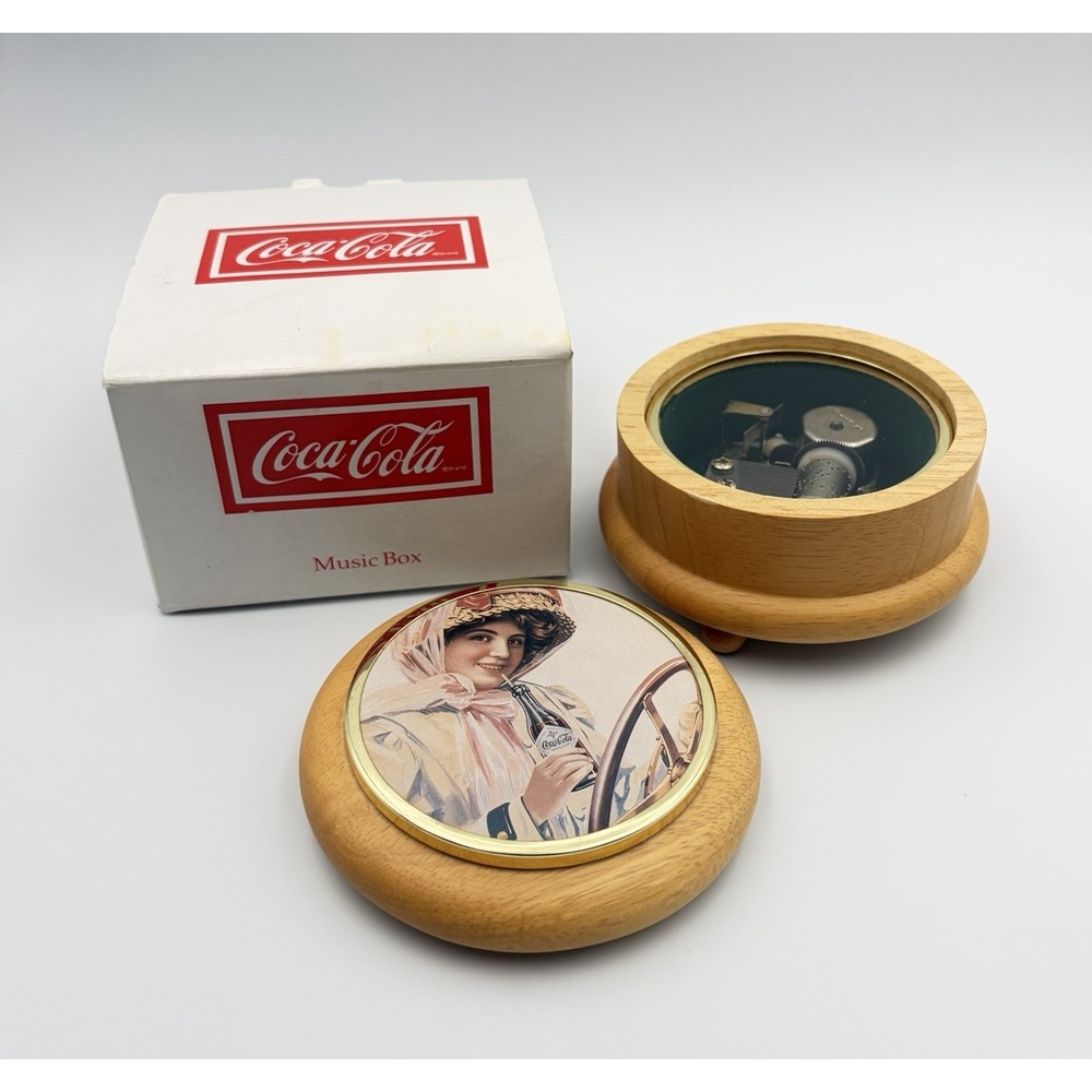 Vintage 1990 Coca-Cola Wooden Music Box The Entertainer Willitts Boxed 39092